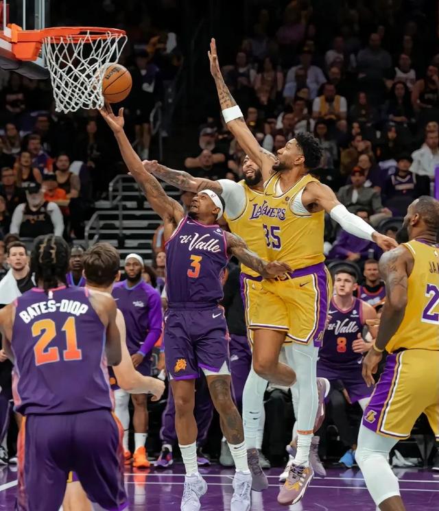 包含太阳队新赛季首战频遭受挫进攻力不足的词条 包含太阳队新赛季首战频遭受挫进攻力不足的词条