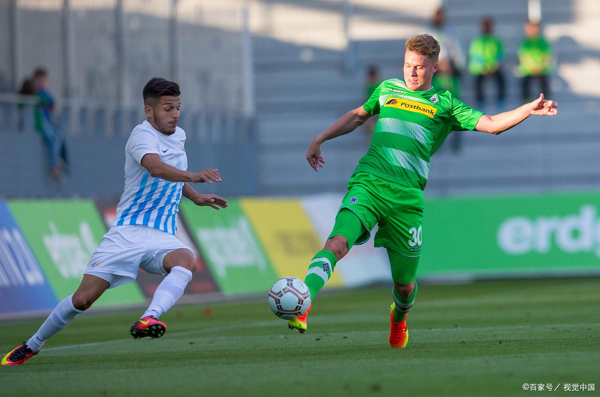 不莱梅在客场逆转对手，豪取德甲联赛三连胜的简单介绍