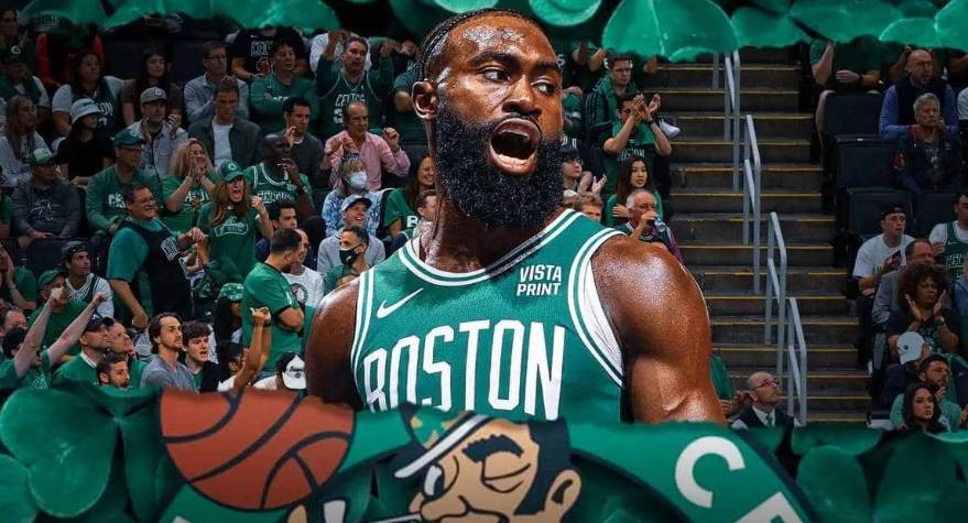 雄鹿与凯尔特人之间的比赛引发激烈碰撞