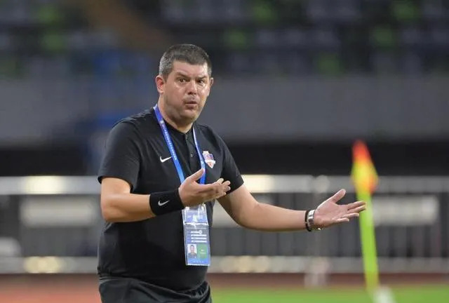 开云体育网页版登录入口-AC米兰名教练加盟国内豪门俱乐部的简单介绍