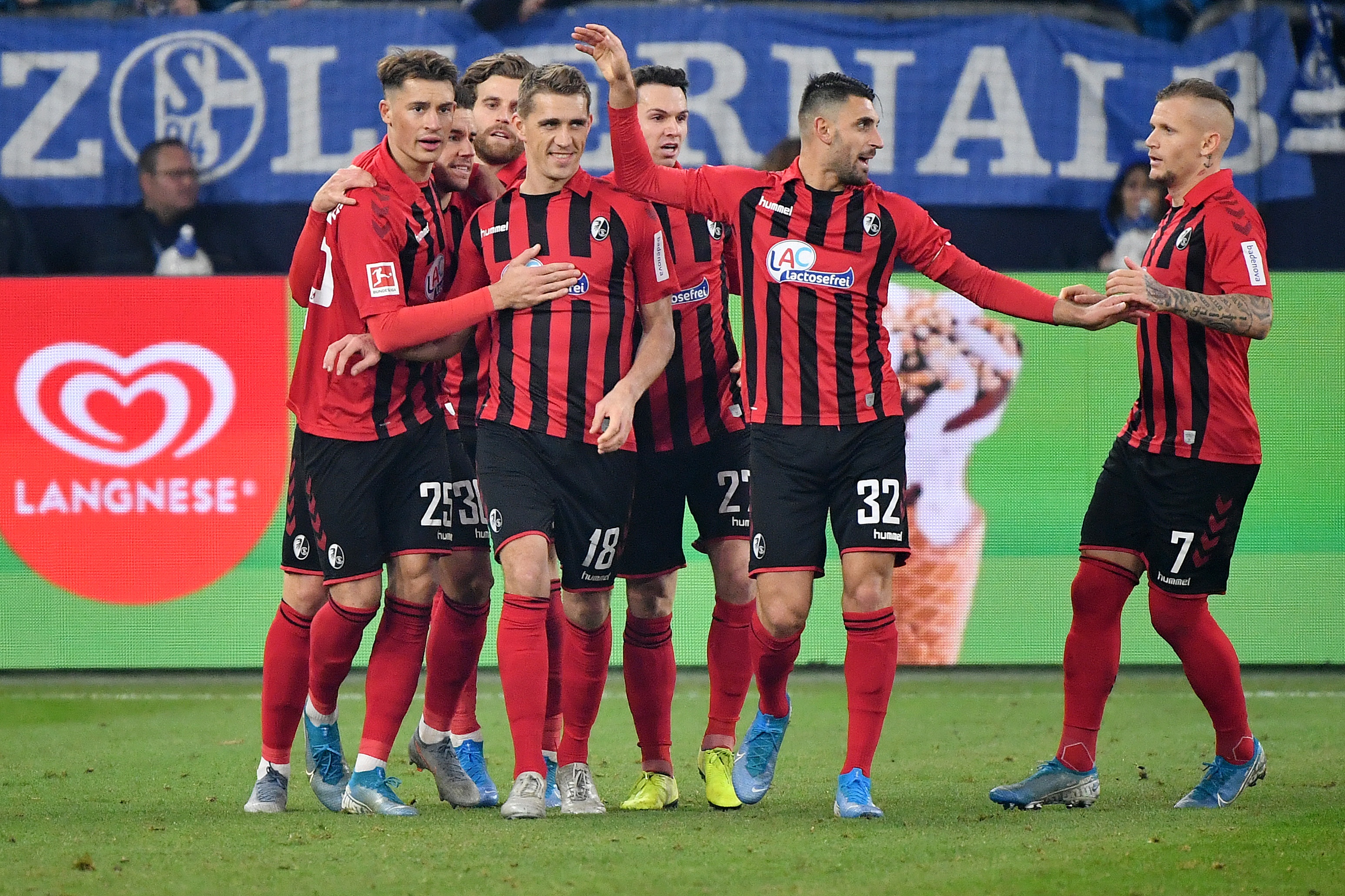 开云体育在线登录-小克罗恩进球，沙尔克获得三分的简单介绍