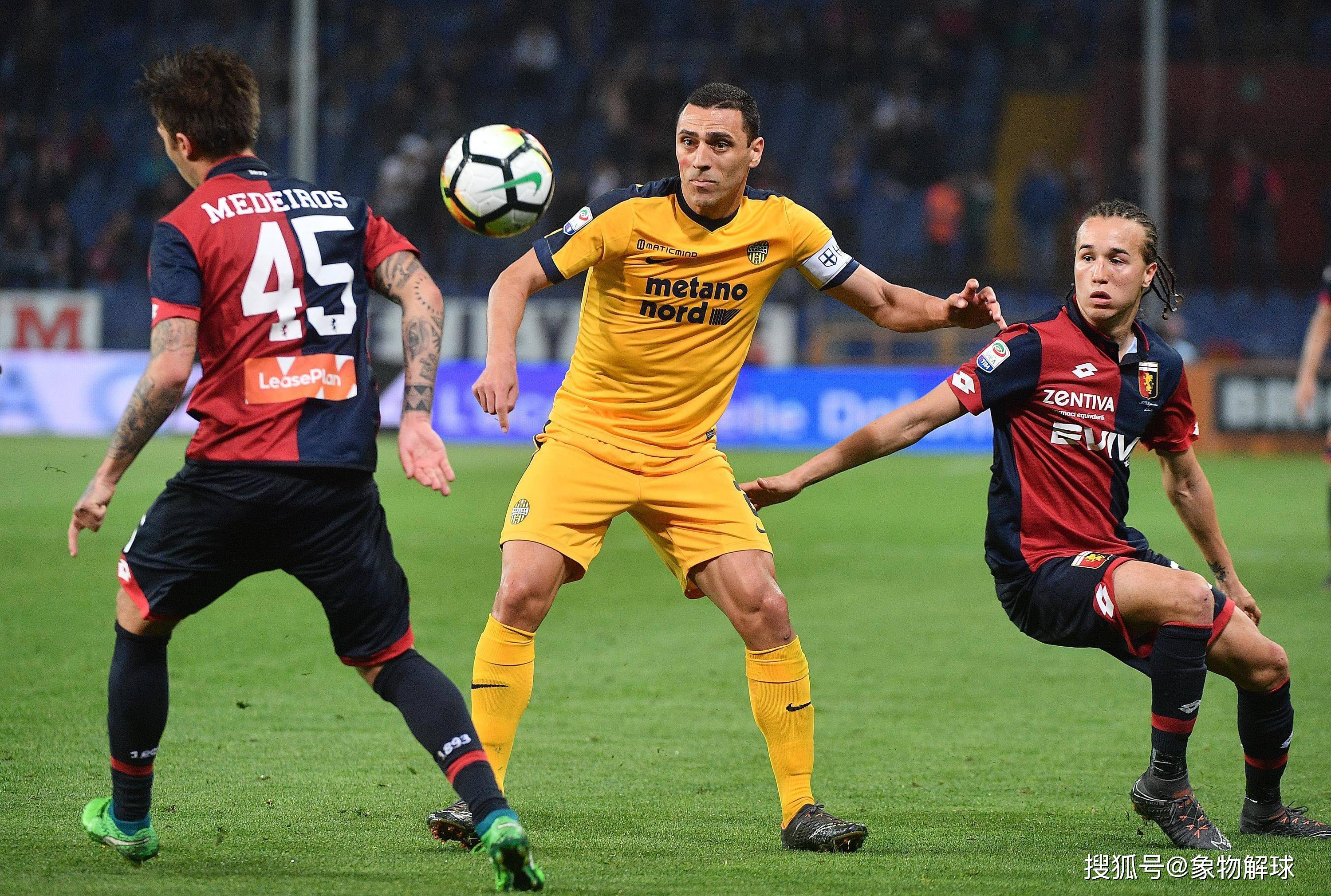 里尔主场不敌兰斯,遭遇两连败 里尔主场不敌兰斯,遭遇两连败