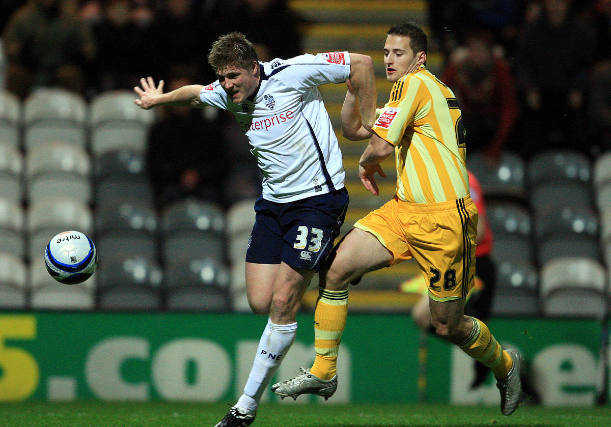 开云体育登录-包含伯恩利客场连败，进攻乏力防线犹豫，保级艰难的词条