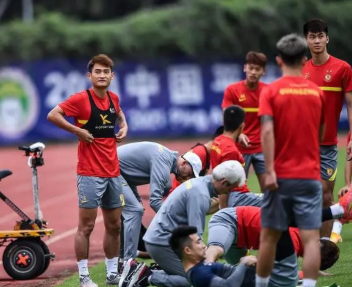 开云体育网页版-关于上海上港与布里斯班狮吼将进行一场激烈的较量的信息