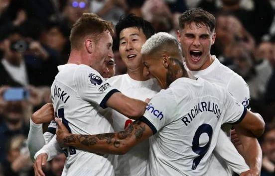 关于热刺主场-击败伯恩利，次席位置保持不变的信息