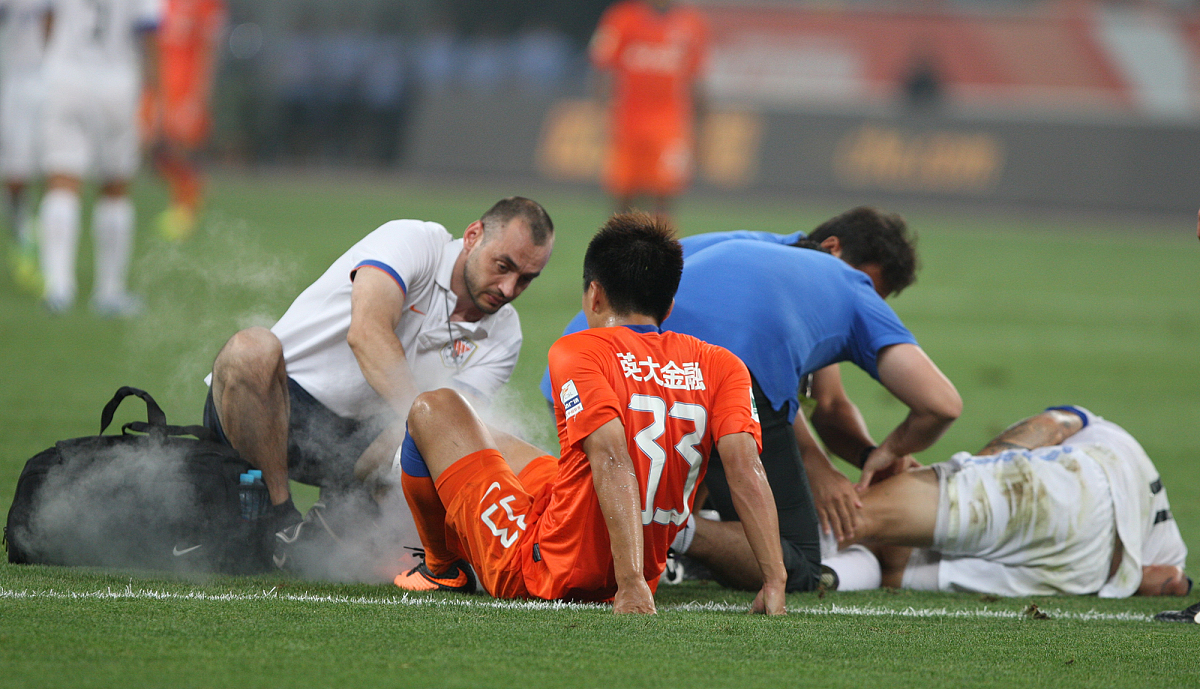 开云体育官网入口-球队近期状态低迷，索尔根东拼西凑的简单介绍